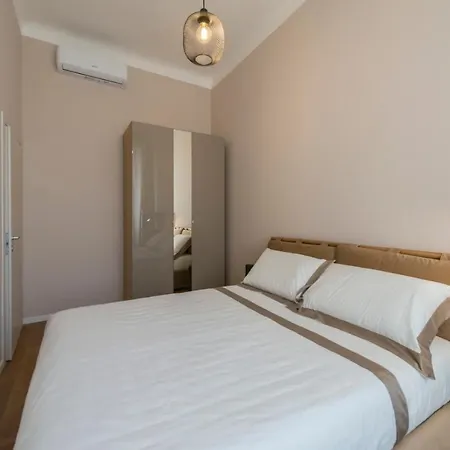 Contempora - Aselli 18 * Milano